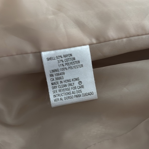 Tahari Cropped Tweed Blazer - Picture 9 of 9